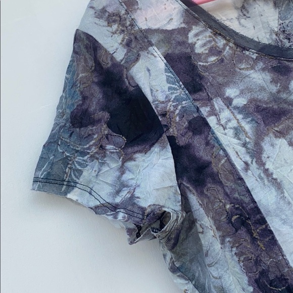 Vera Wang short sleeve top - Picture 3 of 7